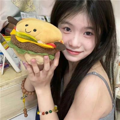 球场艳侣